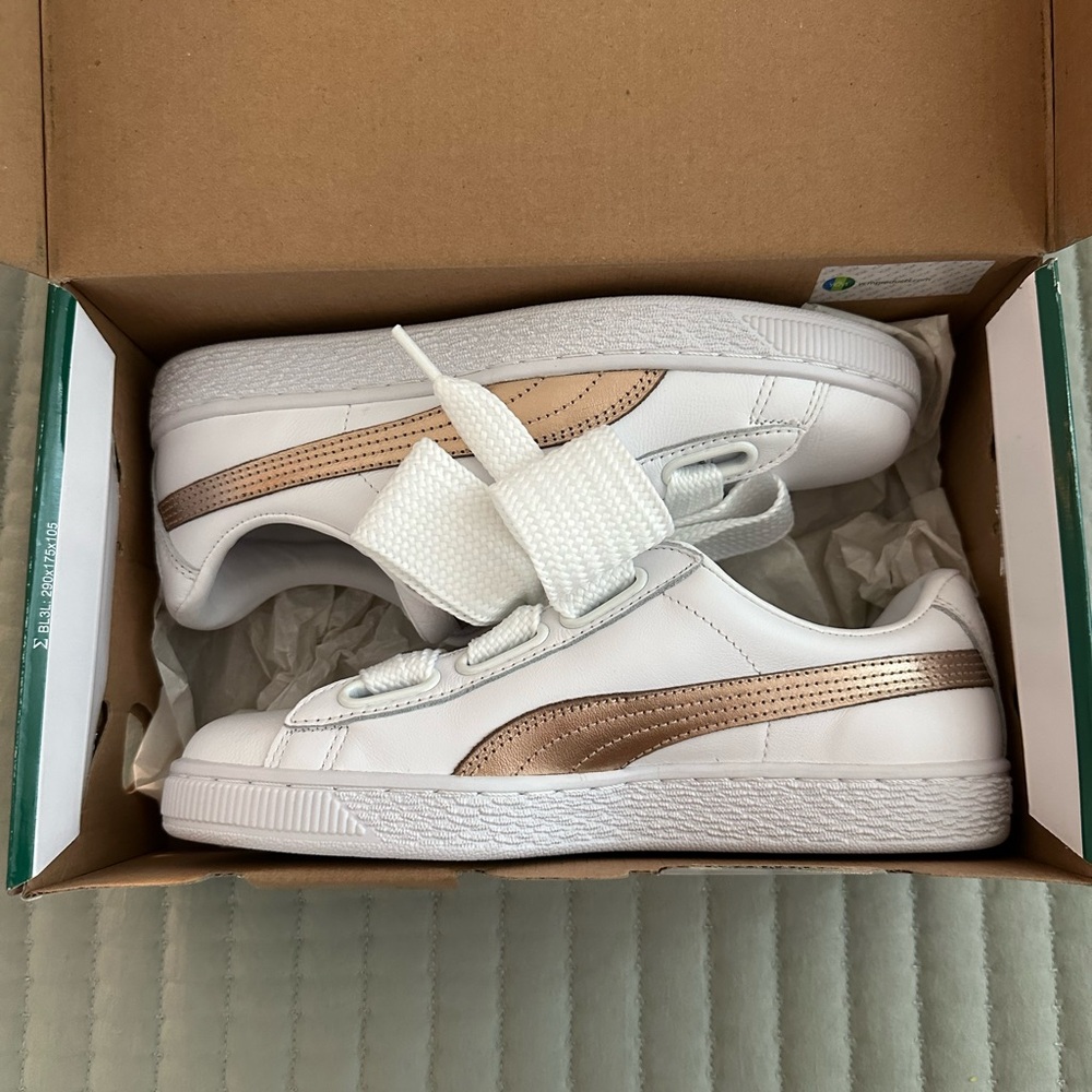 PUMA Basket Heart Metallic FS Women’s